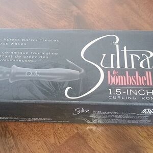 The Bombshell 1.5-Inch Curling Iron - Black